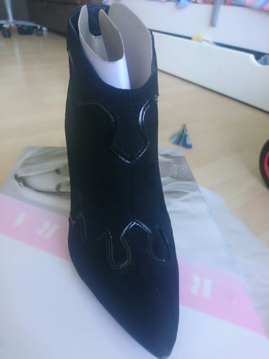 Botki damskie r. 38 nowe