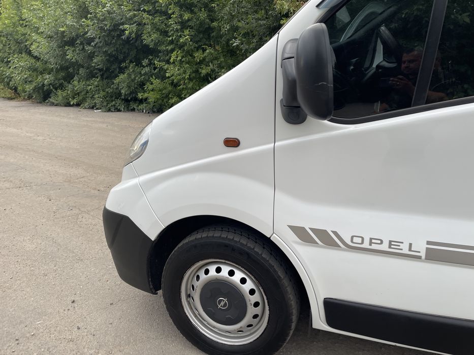 Продам Opel Vivaro