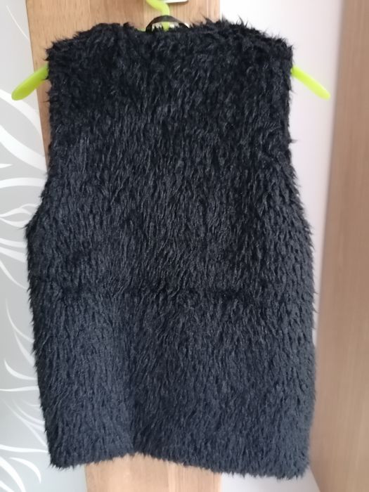 Czarna kamizelka z kieszeniami pepco