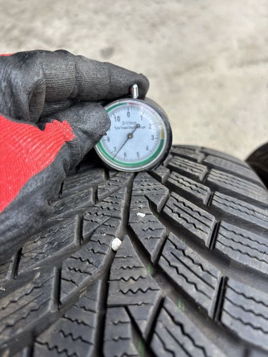 Шини 205/60 R16 Continental зима 2021 рік  7/6,8 мм