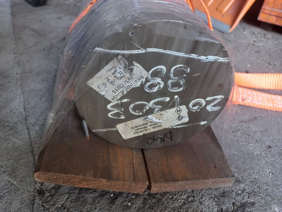 pręt, wałek stal nierdzewna, kwasoodporna 1.4305 /303 fi 140, dł. 31cm