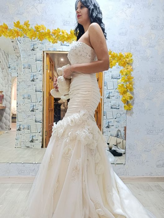 Продам свадебное платье новое