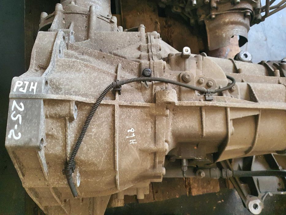 Audi A4 B8 A5 8T LIFT ręczna skrzynia 6 biegów PJH PNF 2,0 TDI 25-2