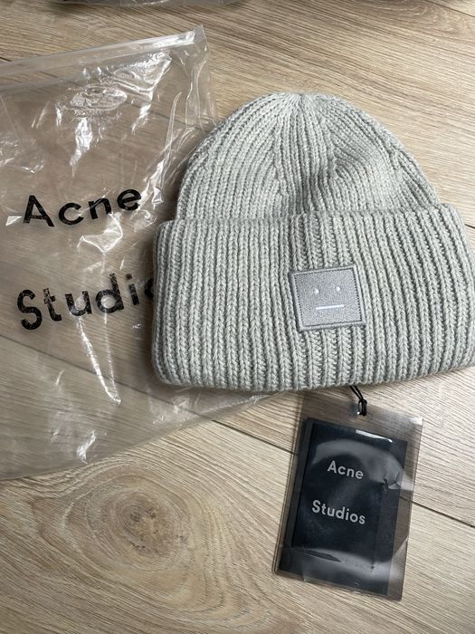 Nowy komplet Acne Studios czapka i szal okazja!!