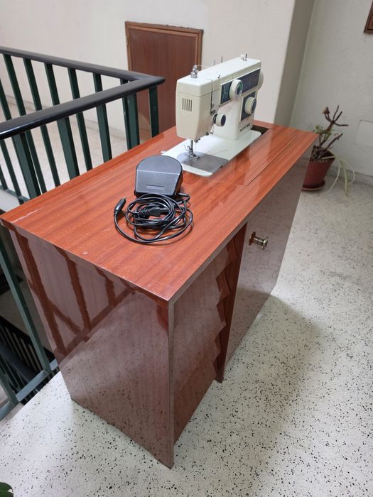 Maquina riccar de coser
