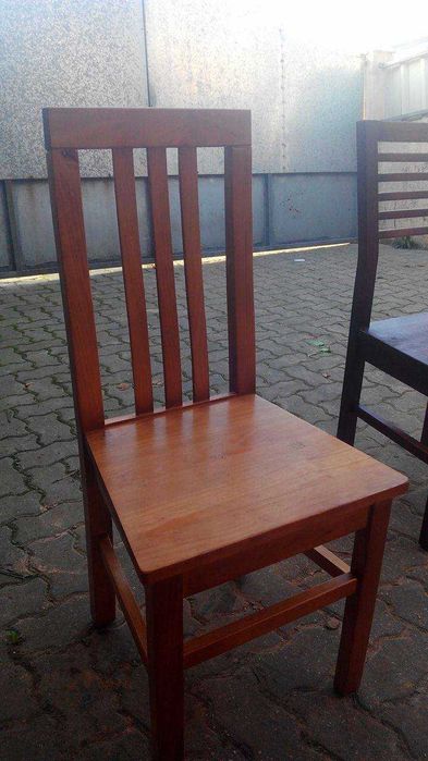 Mesas e cadeiras para restauração