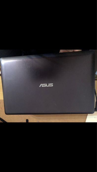 ASUS Laptop with Touchscreen64552703670274124