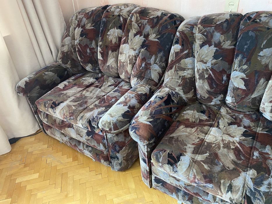 2 розкладні крісла продам