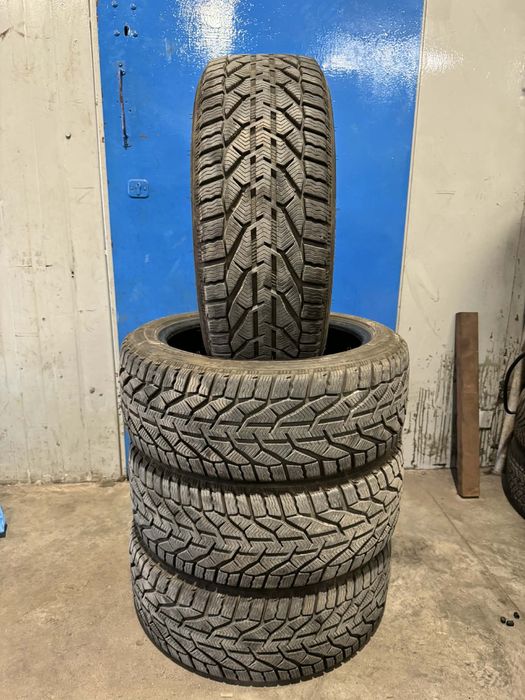 Opony zimowe Kormoran komplet 225/45 R17