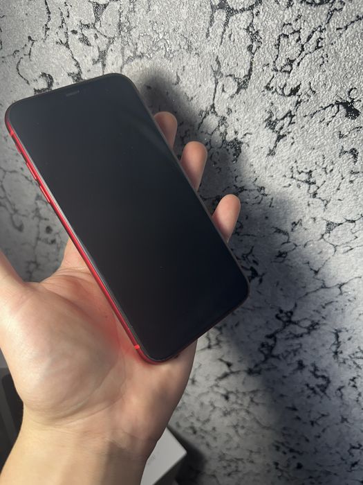 Продам айфон 11 в хорошому стані