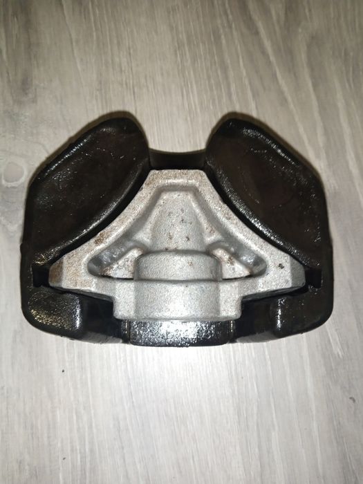 Подушка двигуна камаз