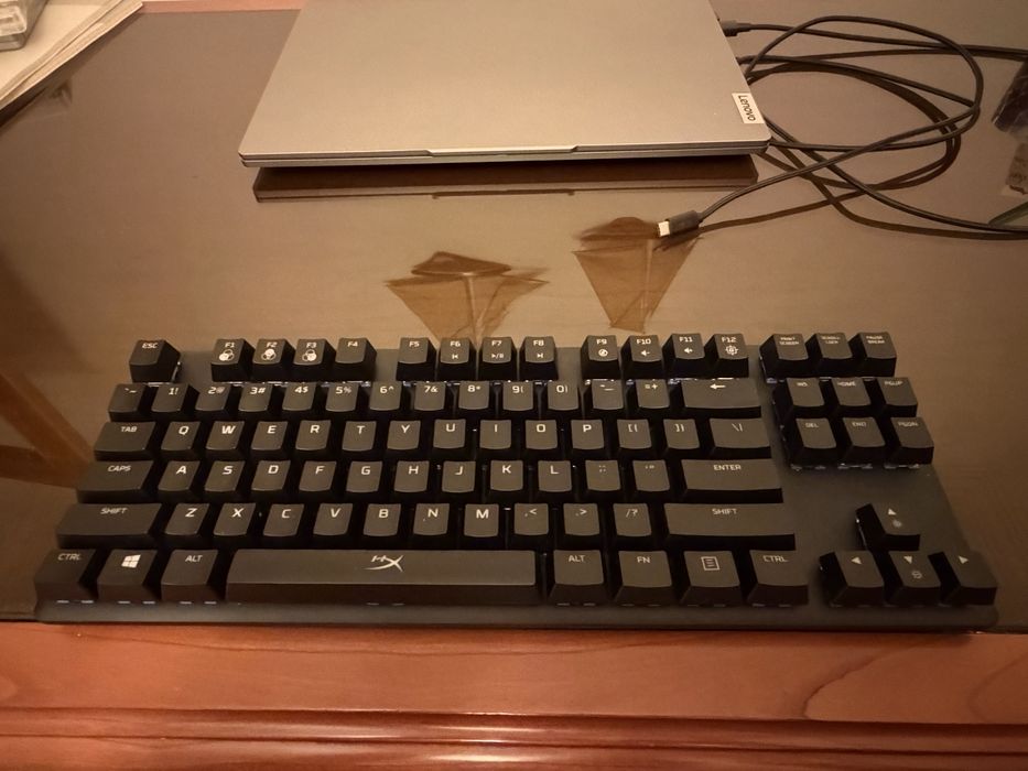 Teclado mecânico HyperX Alloy Origins Core