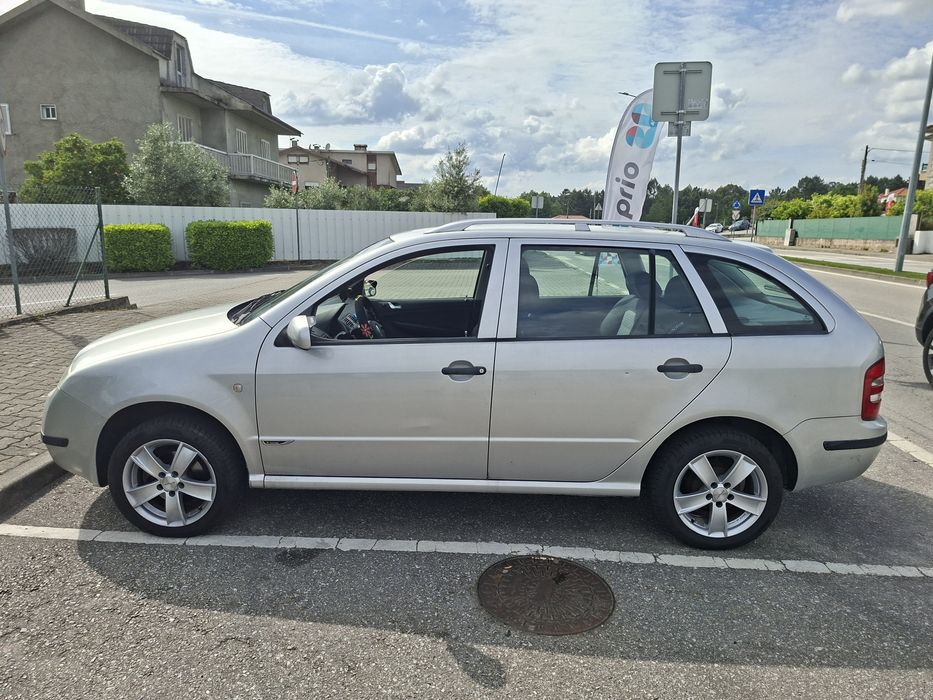 Skoda Fabia a gasolina
