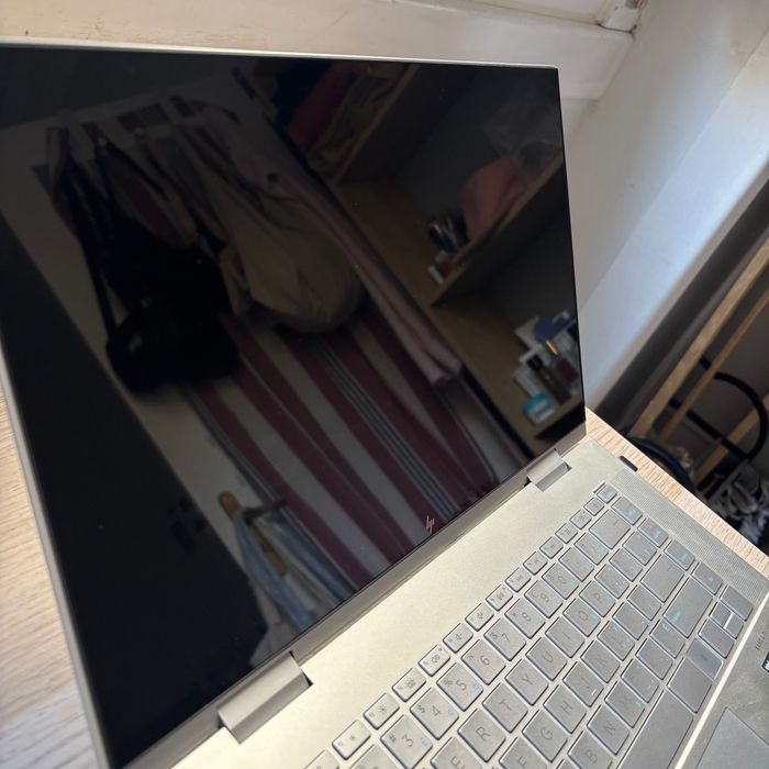 Laptop HP Envy x360 Convertible 15 (2023)