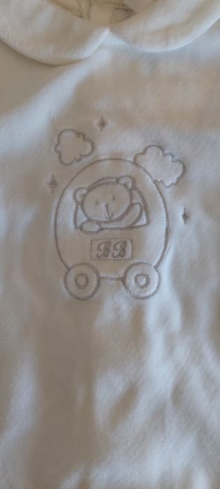 Body bebé menino 6/9 meses - C&A (novo, com etiqueta)