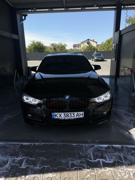 BMW F30 328i 2013 задній привід