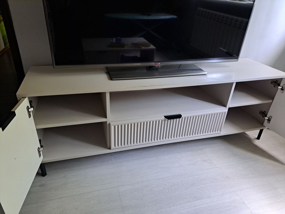 Stolik kawowy + RTV