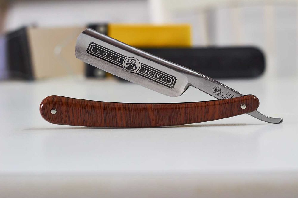 Navalha para barbear profissional e assentador