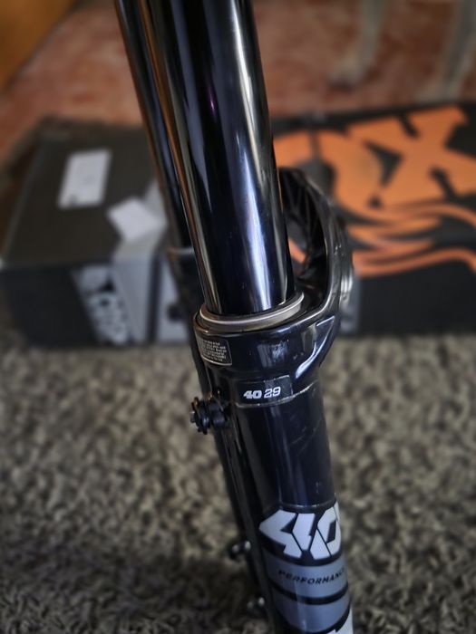 Suspensão fox 40 roda 29