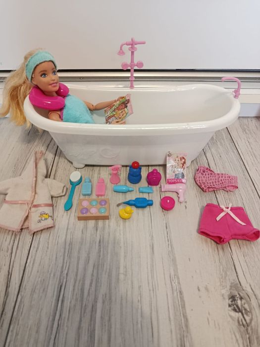 Barbie relaks w kąpieli, spa