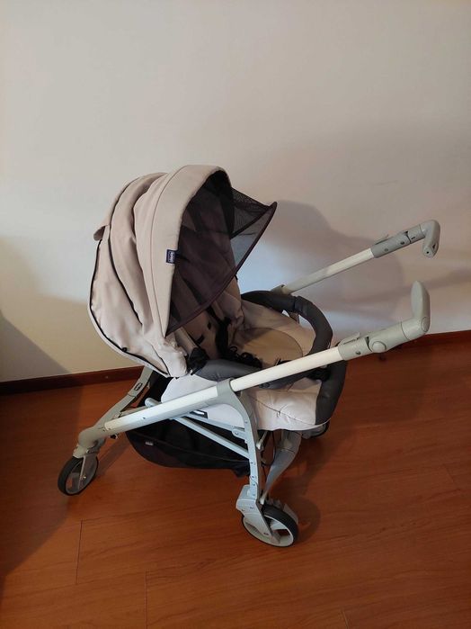 Carrinho de bebé CHICCO Trio Love Up