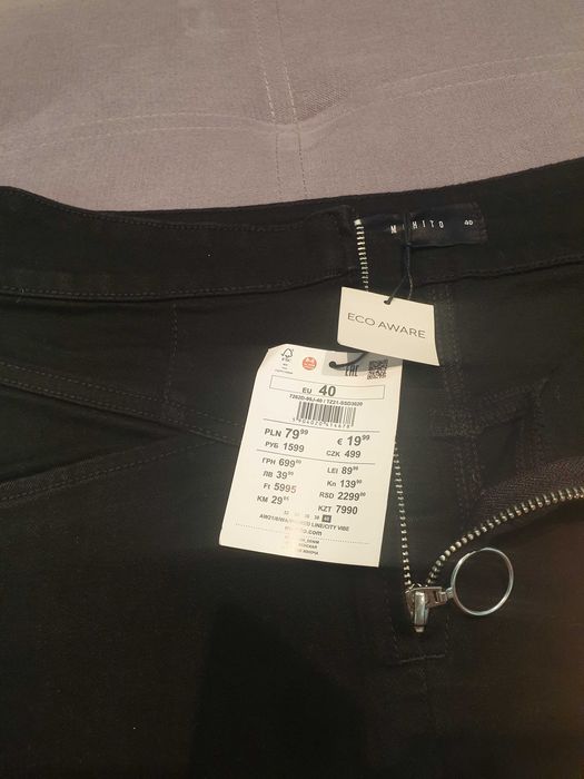 Nowa spódnica z metką marki Mohito