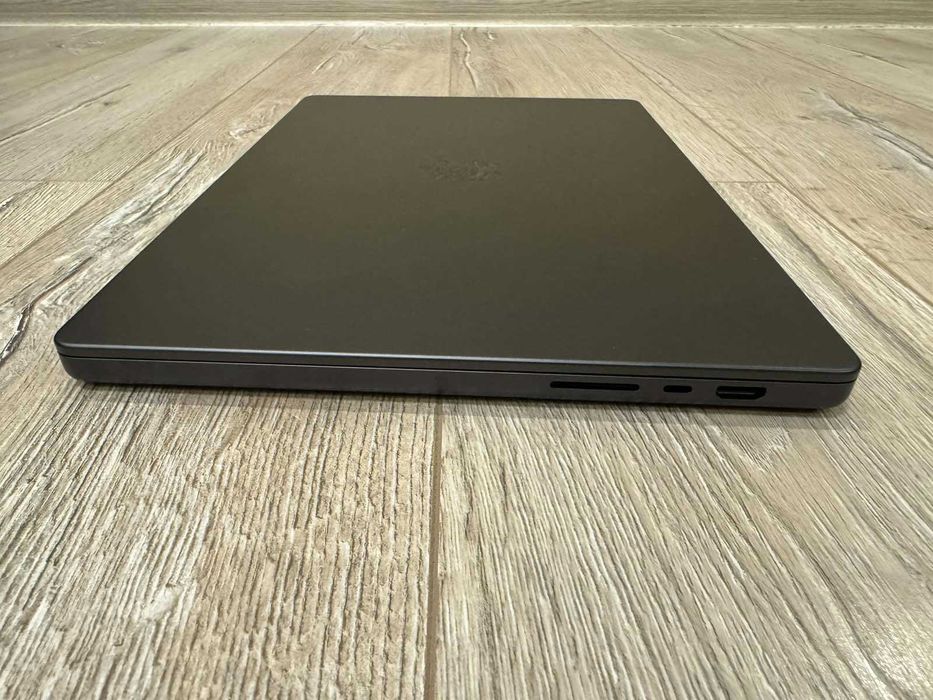 MacBook Pro 16.2 M3 Pro 18Gb/512GB Space Black (MRW13)
