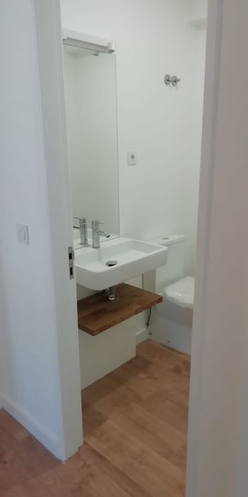 Quarto Simpático perto do Técnico