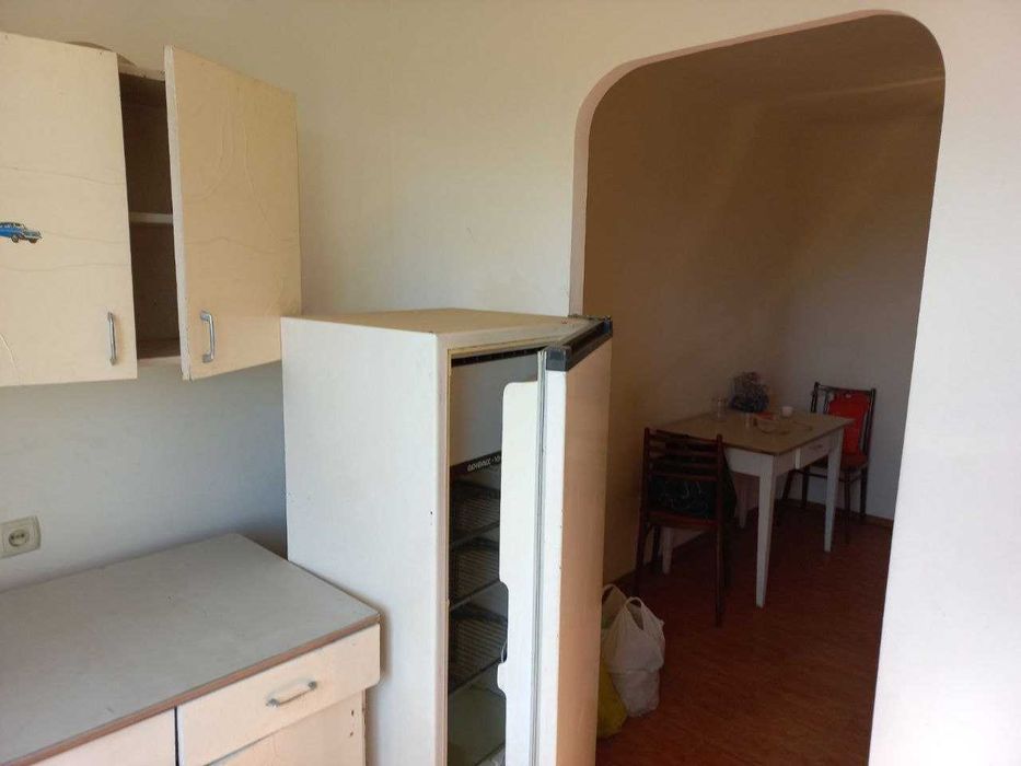 Продам однокомнатную квартиру в Теплодаре .