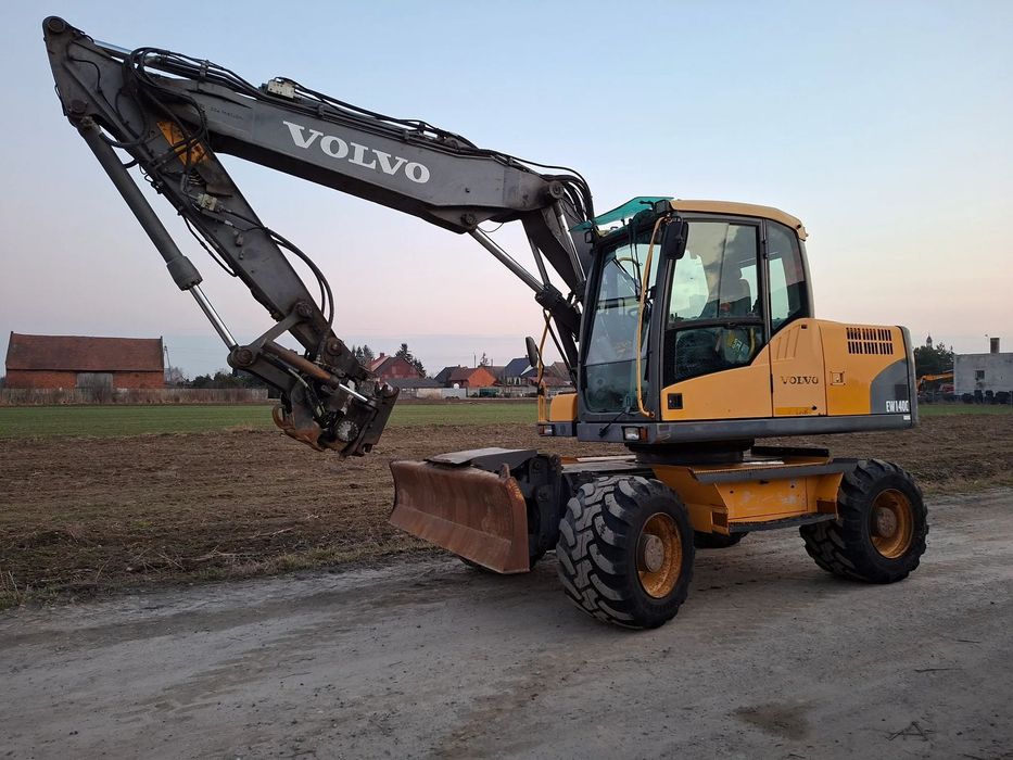 Volvo EW140C  Koparka kołowa VOLVO EW140C 2011r. rototilt STEELWRIST X18 Sprowadzona
