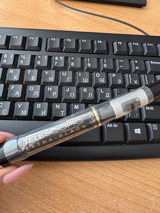 Туш для вій L'Oreal Paris Telescopic Carbon Extra Black Mascara