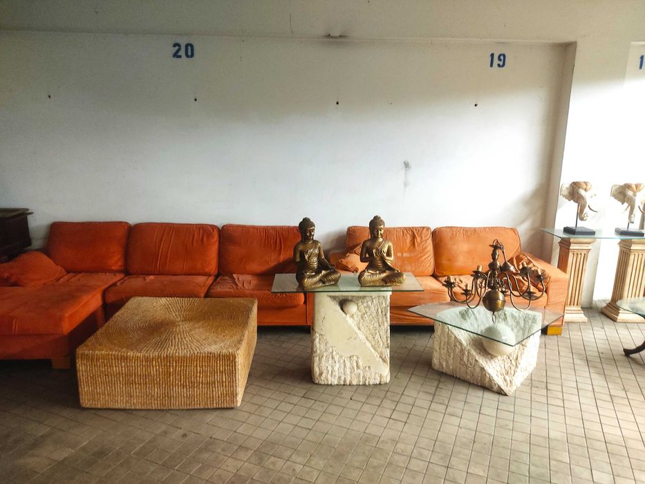 Secretarias/Quartos/sofás/mesas