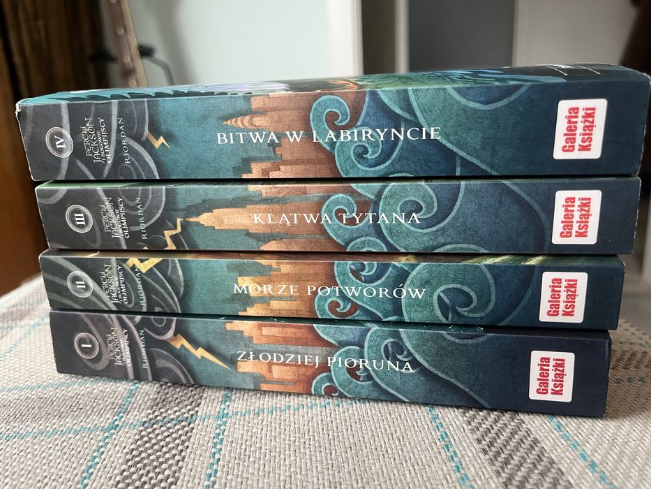 3 książki z serii Percy Jackson