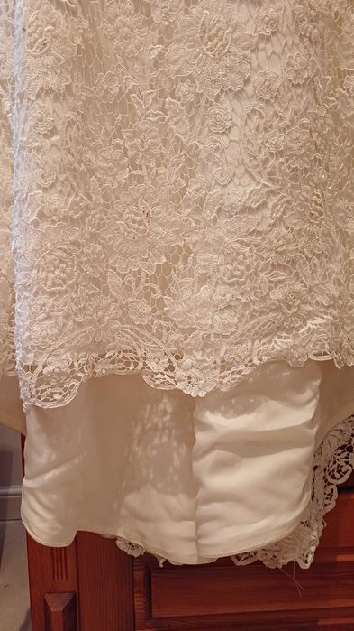 Sprzedam  suknię  ślubną  ecru