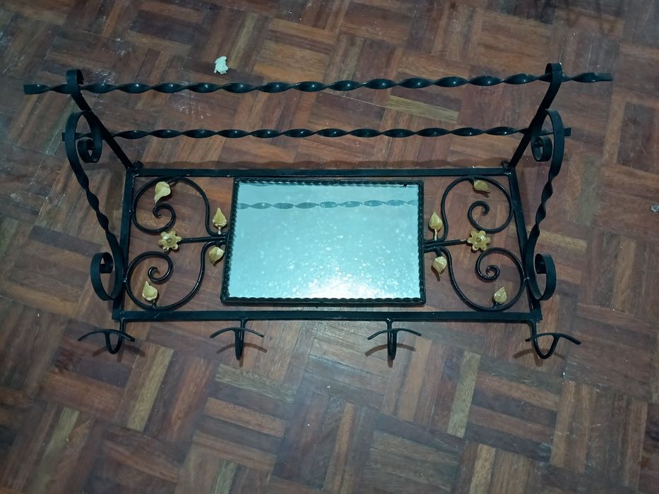 Bengaleiro com espelho início séc XX