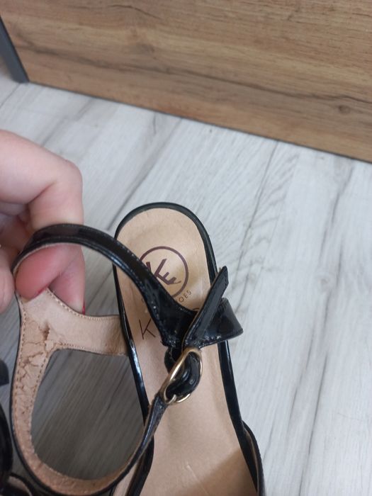 Seksi czarne szpilki  lakierowane 36.  Kylie