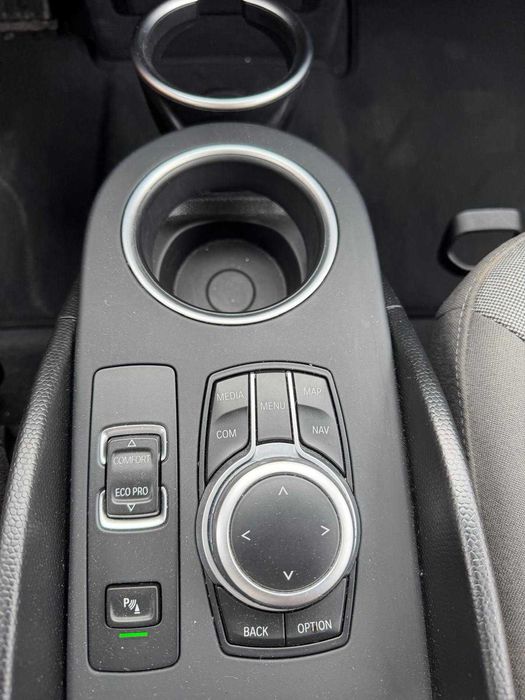 BMW i3 120Ah de 2022, com 122.226Kms, valor com IVA incluído