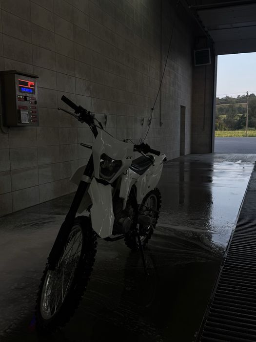 Продам мотоцикл бсє с2