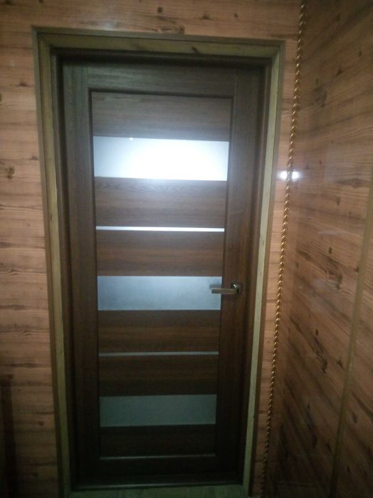 Продам Двері б/у ціна 7000грн