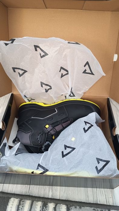 NOWE Profesjonalne Buty Robocze 44 wiosna/lato S3  BOA