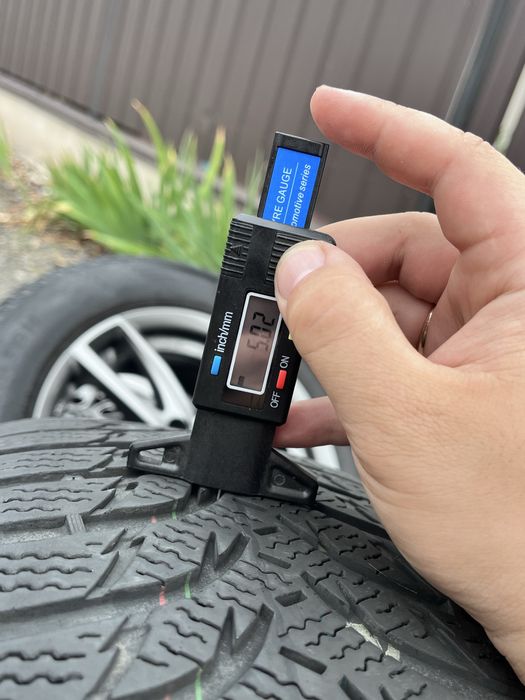 Зимова гума резина 205.60R16 Komho