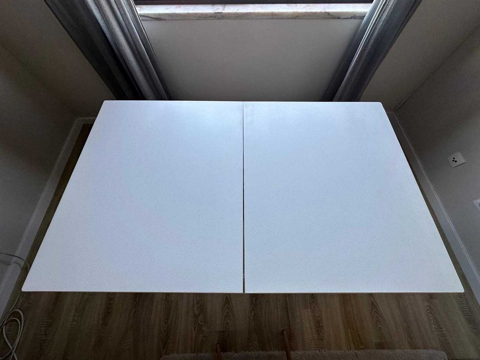 Mesa de refeição extensível