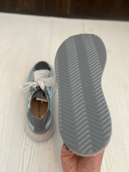 Кросівки жіночі Італія Laura Bellariva 37