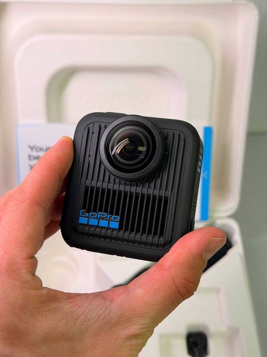 Екшн-камера GoPro Max 2 360 True 8K, повний комплект