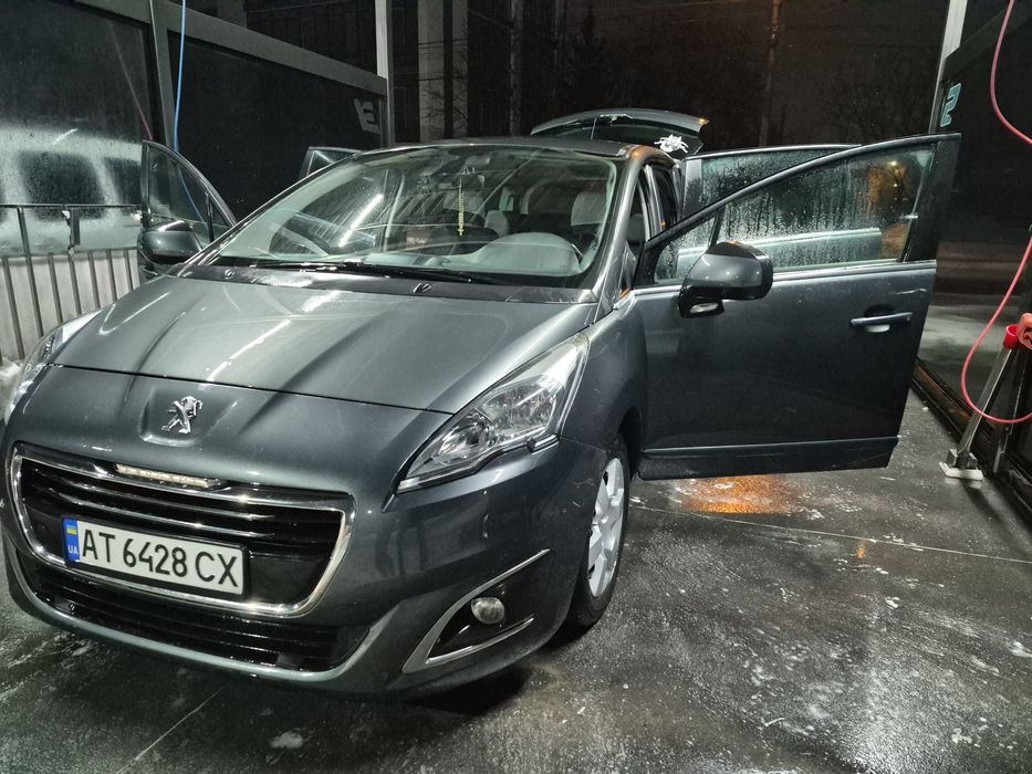 Peugeot 5008 (7 місне)