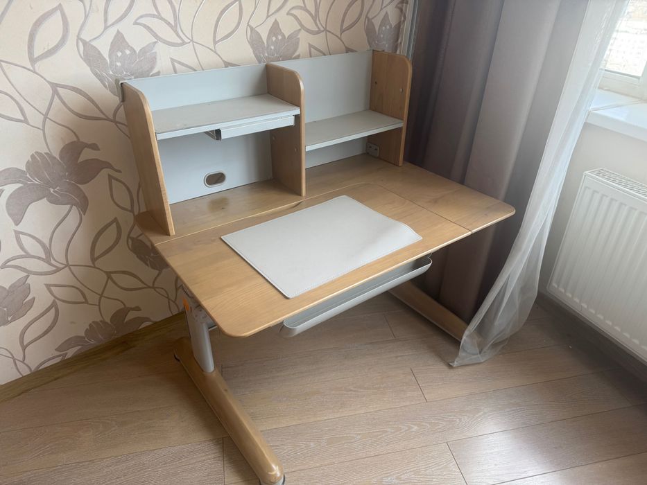 Парта SingBee Rubber Wood L + стеллаж (светлый дуб)