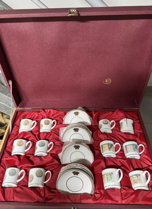 Serviço de Café e Salva Numismática