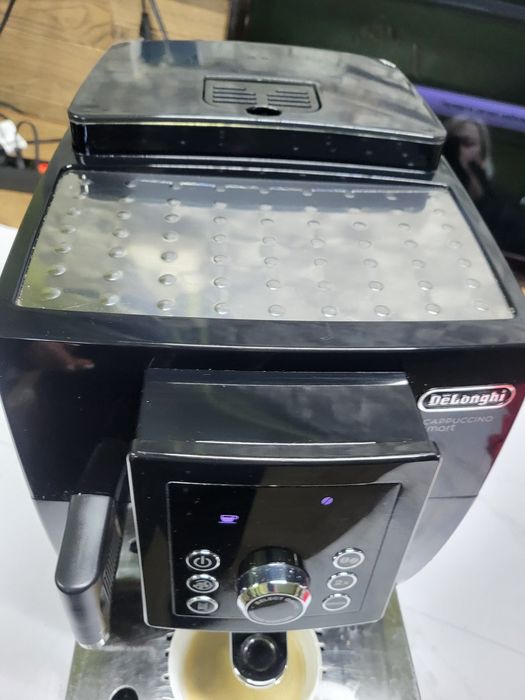 кавовамашинка Delonghi cappuccino Smart.без молочника