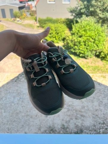 Buty chlopiece r.40 nowe
