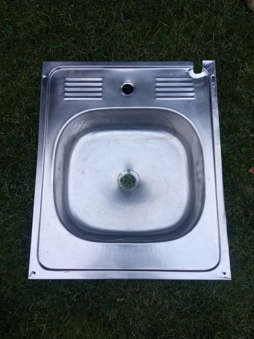 Продам кухонную мойку
